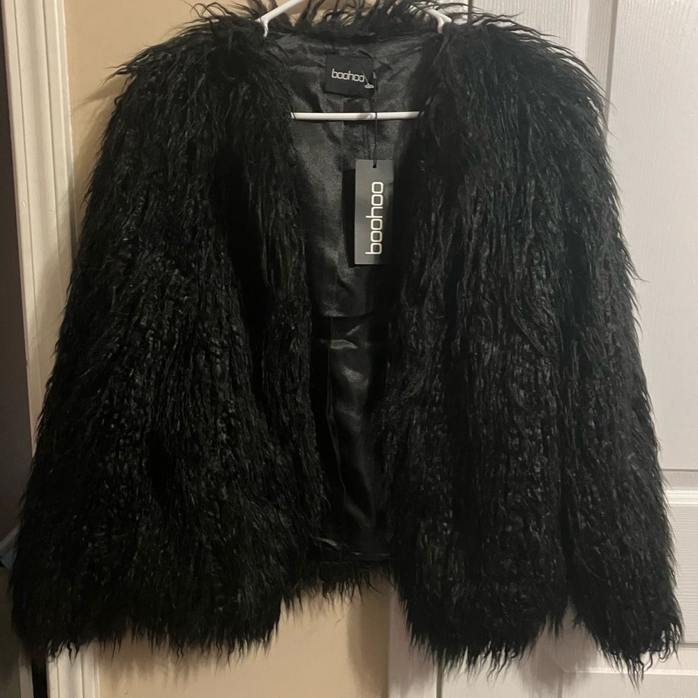 NWT Adorable Boohoo coat